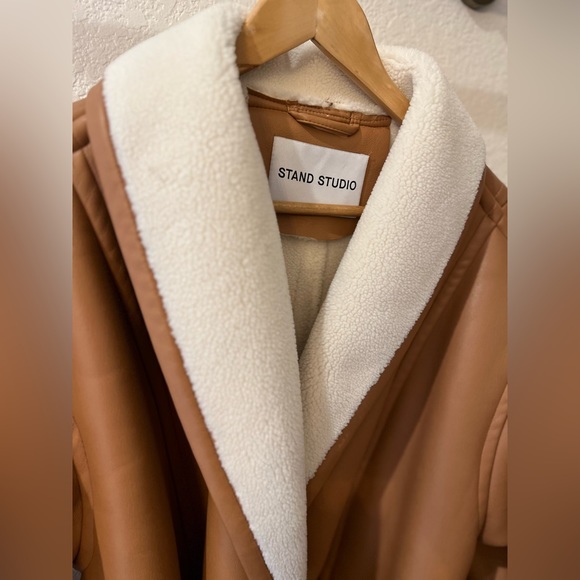 STAND STUDIO Tan Dolores Belted Shearling Coat Size 8 - Picture 3 of 13